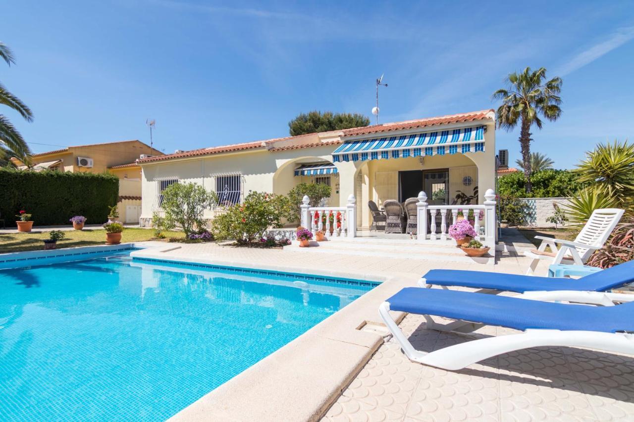 Charming One-Floor Villa With Private Pool In Los Balcones Torrevieja Buitenkant foto