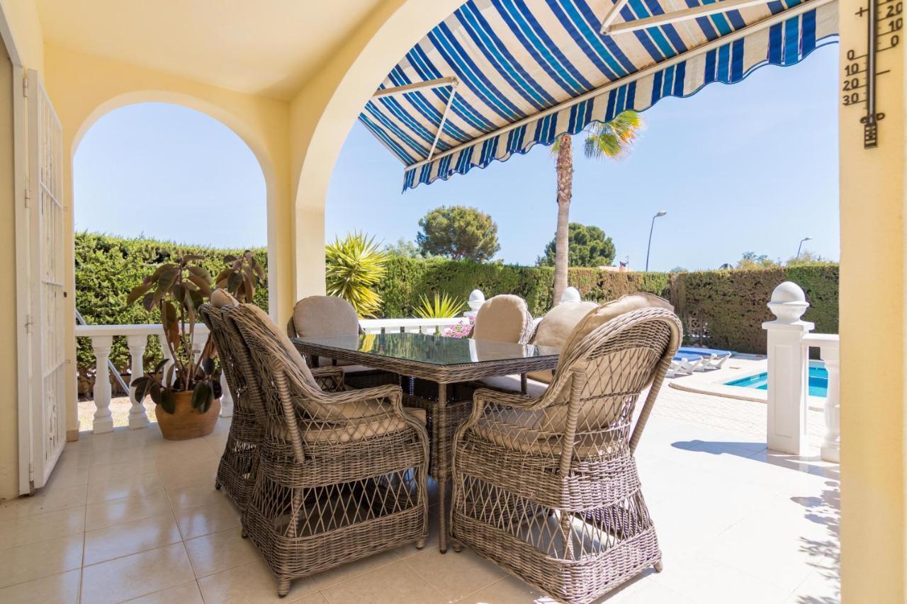 Charming One-Floor Villa With Private Pool In Los Balcones Torrevieja Buitenkant foto