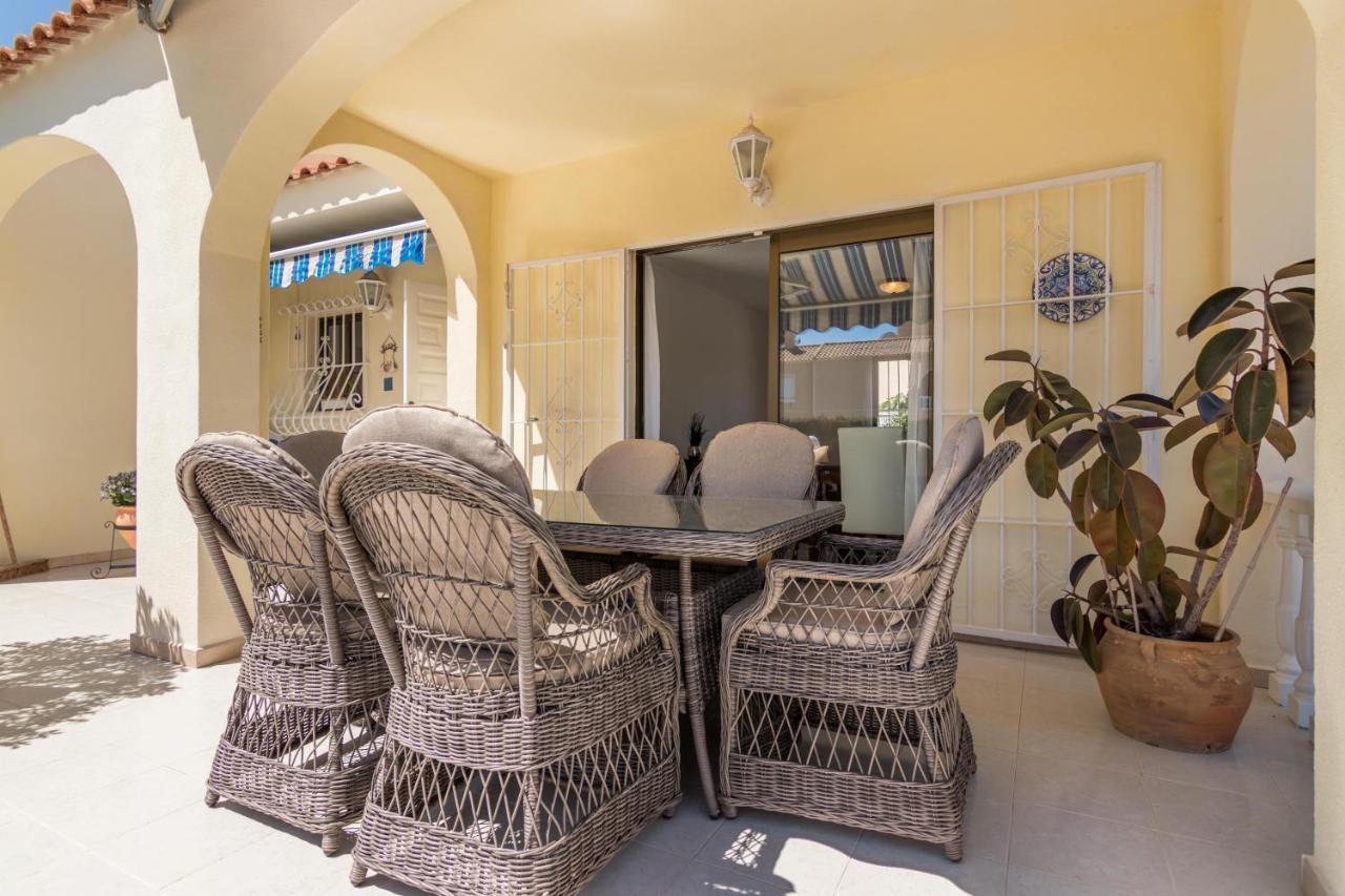 Charming One-Floor Villa With Private Pool In Los Balcones Torrevieja Buitenkant foto